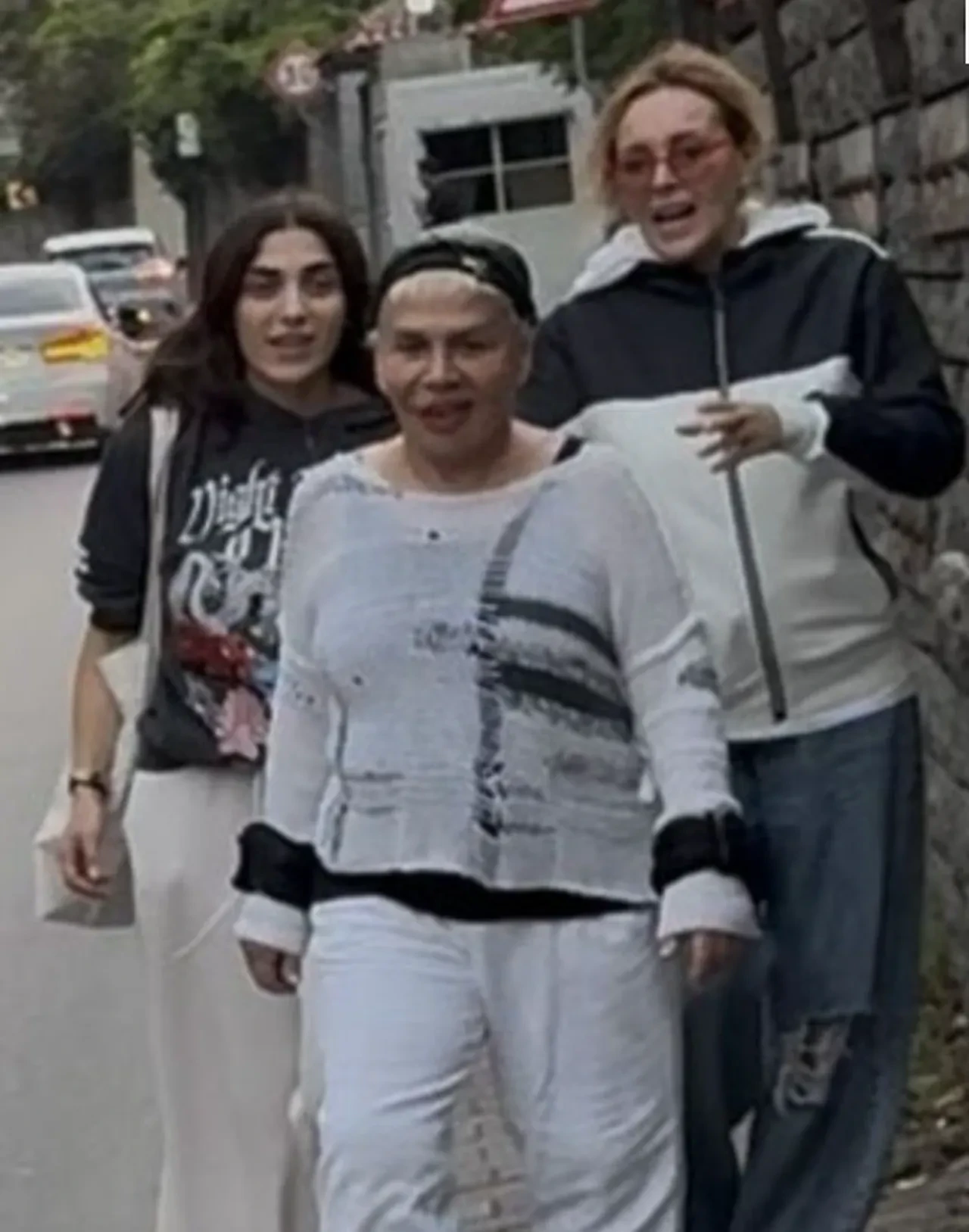 Sezen Aksu aylar sonra ortaya çıktı! Son haline yorum yağdı