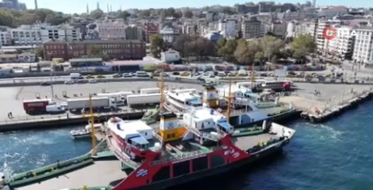 Sirkeci feribot kazasında ölü, yaralı var mı son dakika? İskeleye çarptı