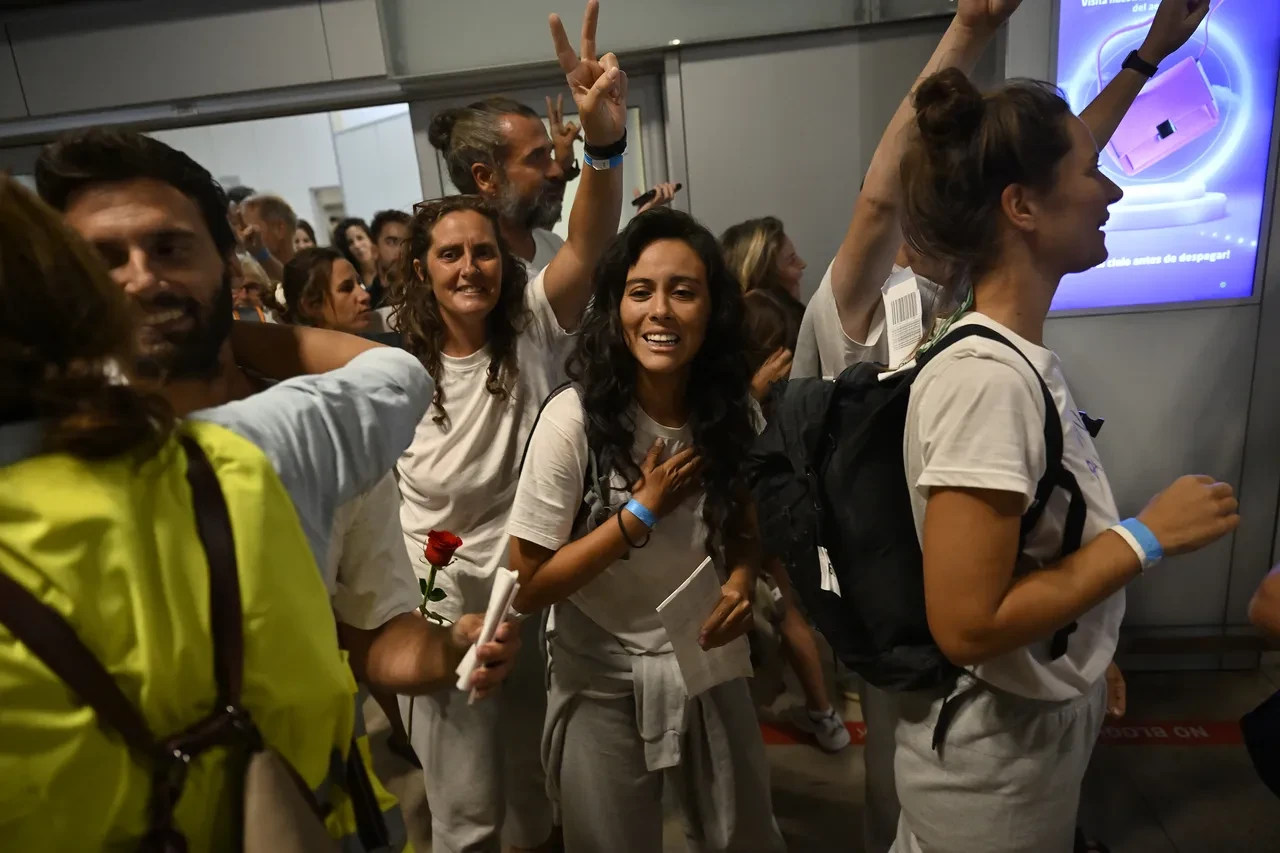 Sumud Filosu'nun İspanyol üyeleri İsrail dehşetini anlattı: 'Bu bir işkence'