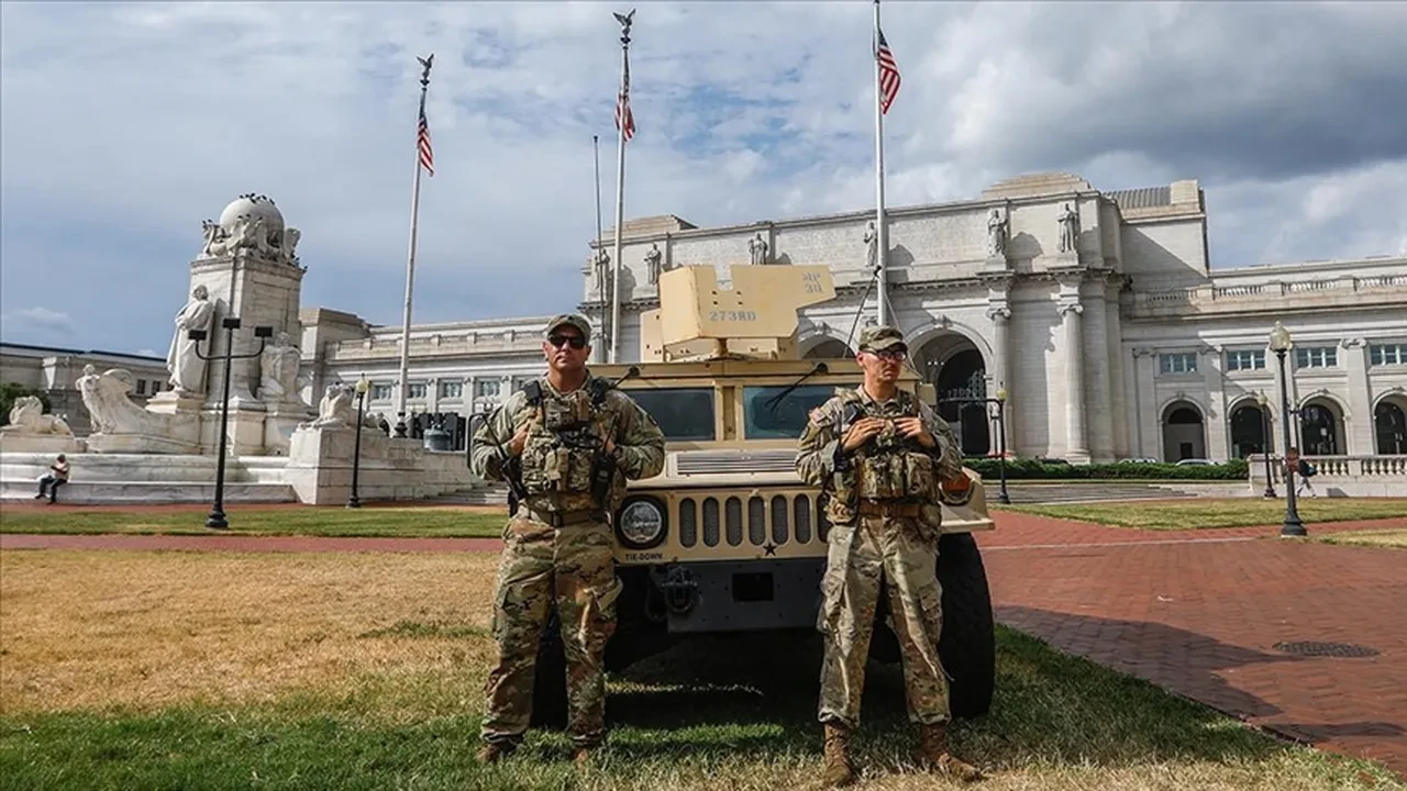Trump'tan yeni askeri adım: Birçok eyalete 400 Ulusal Muhafız görevlendirdi