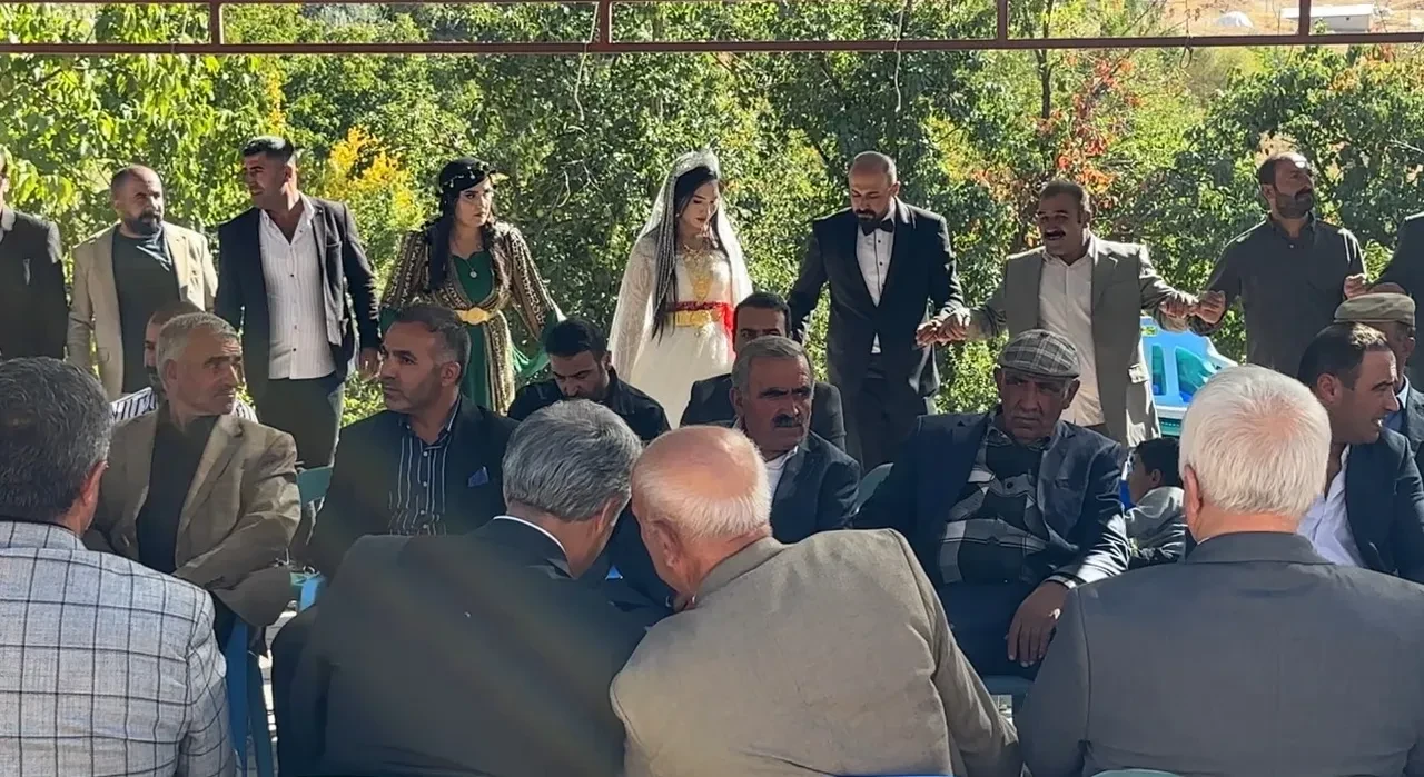 Yüksekova'ya Vietnamlı gelin! Müslüman olduktan sonra dünyaevine girdi