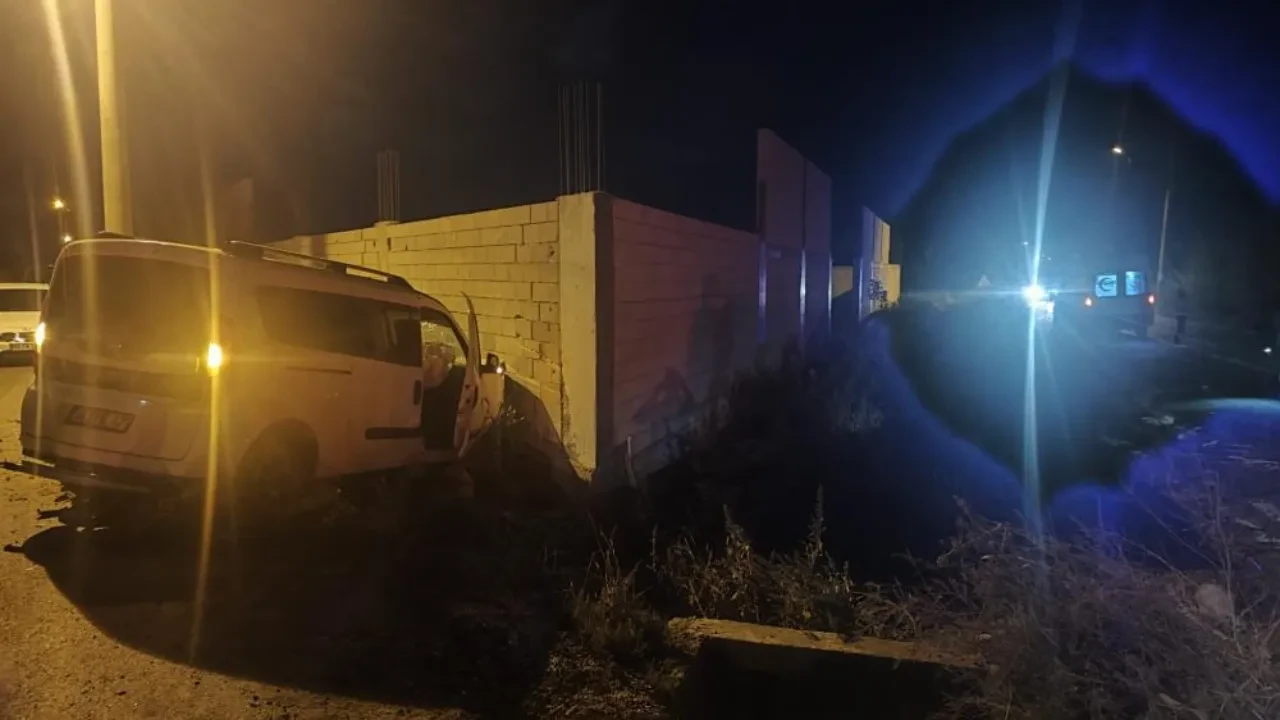 Adana'da feci çarpışma: 1 ölü, 2 yaralı