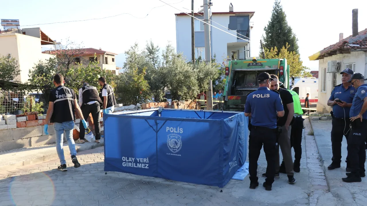 Çöp kamyonunun altında metrelerce sürüklendi! Cinayet gibi olayın detayları şoke etti