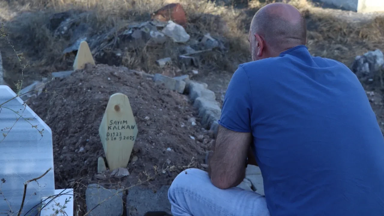 Erzurumlu kardeşler şoke oldu! Babalarının cenazesinde öldüklerini öğrendiler 