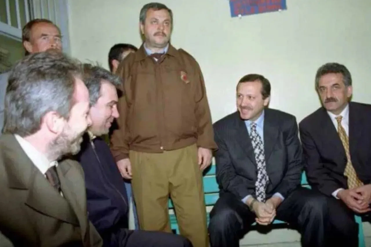 Eski AK Parti Milletvekili Hüseyin Kocabıyık Cumhurbaşkanı Erdoğan'la ilgili sözleri sonrası tutuklandı