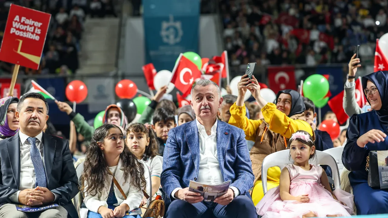Guinnes, Filistin kitabı onaya sunulunca çekildi