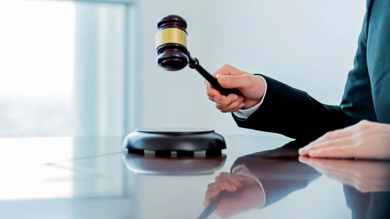 Karısını telefonuna böyle kaydetti! Tam kusurlu sayıldı: Tazminat ödeyecek 