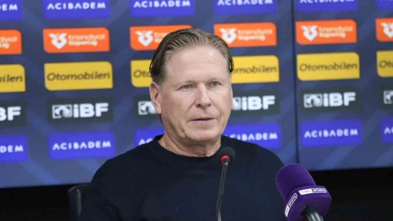 Kayserispor teknik direktör Gisdol ile yollarını ayırdı