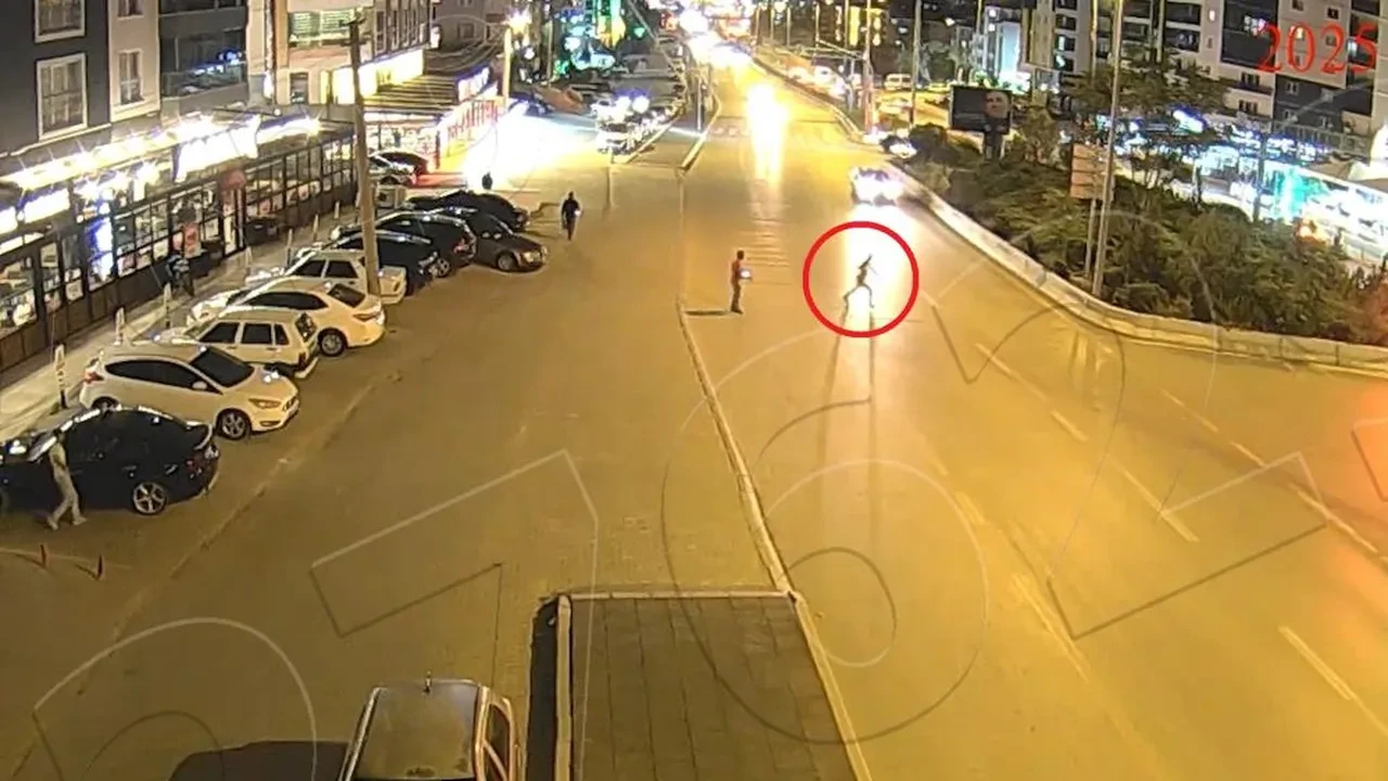 Koşarak karşıya geçmeye çalıştı, havaya savrularak ağır yaralandı!