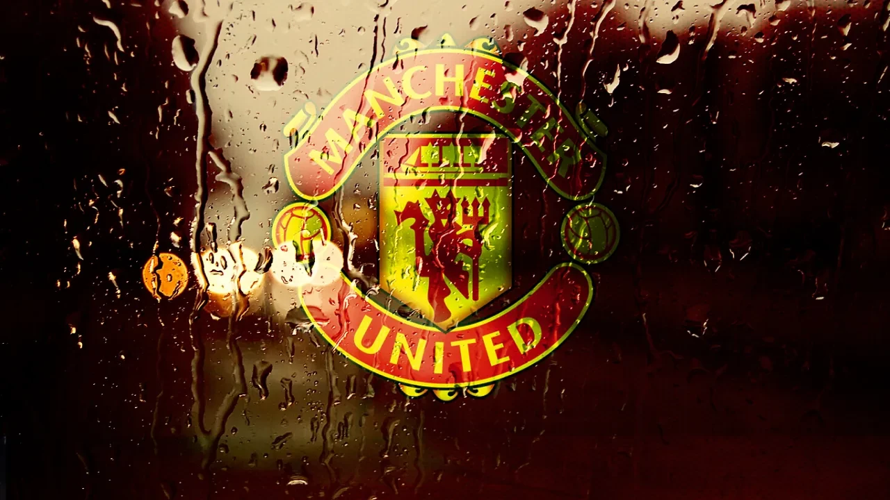 Manchester United'ın büyük krizi: Oyuncular kulübelerde kalıyor ve kıyafetler yıkanmıyor!