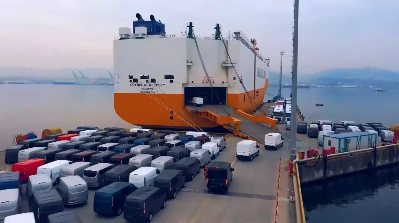 Otomotiv vites yükseltti! İhracatta rekor hamle