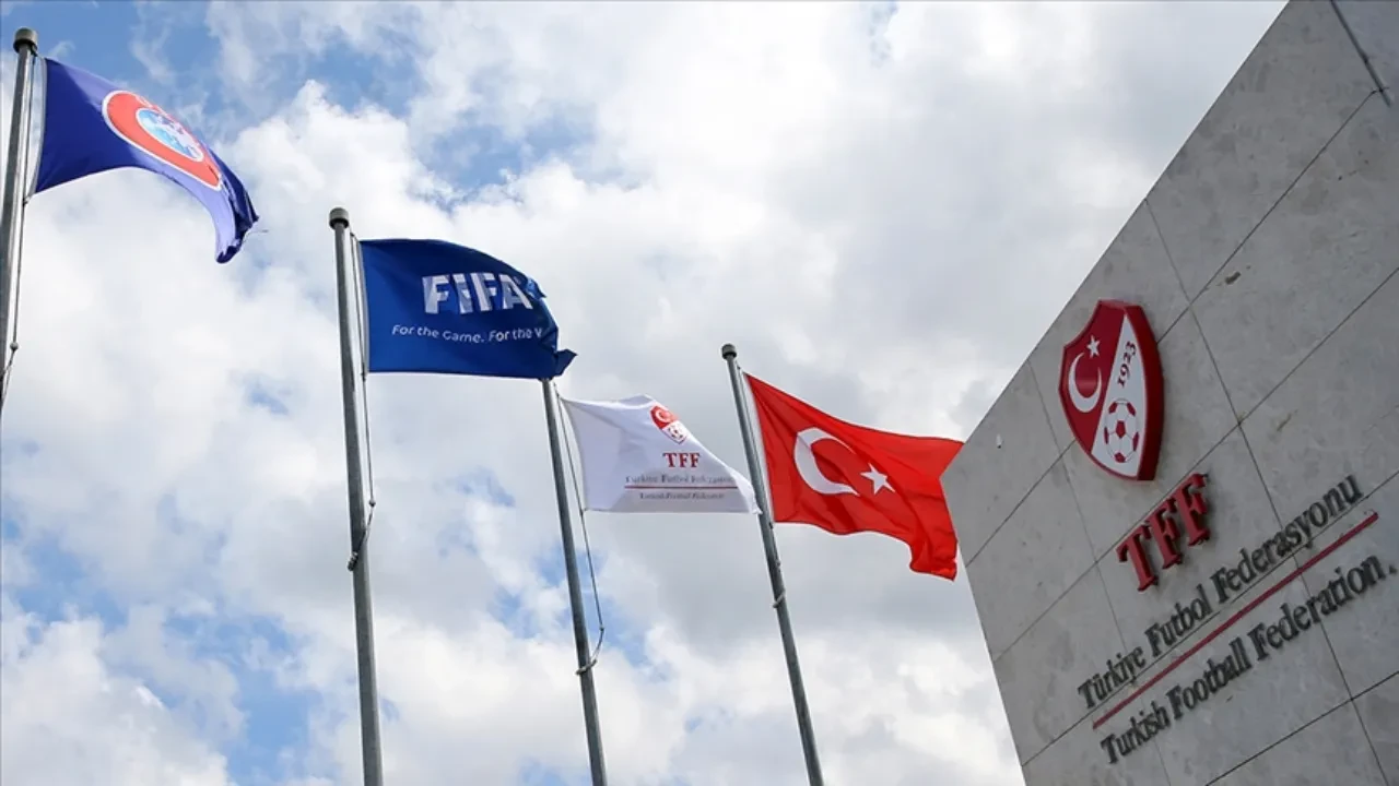 TFF 'kötü tezahürat' karşısında sevk kararı aldı!