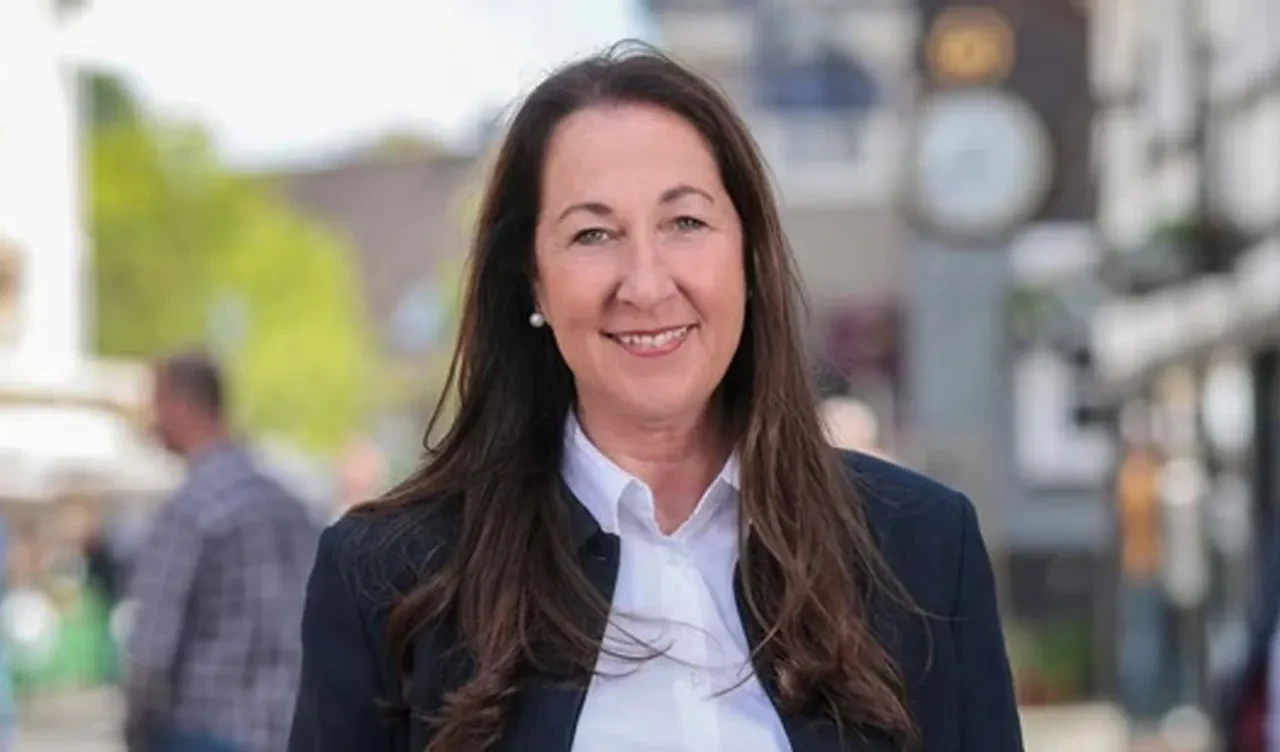 Yeni seçilen belediye başkanına bıçaklı saldırı! Almanya bu olayla çalkalanıyor