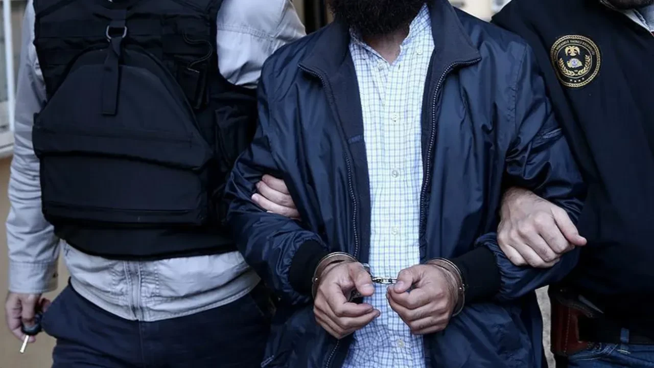 Eleman temin etmişler! DAEŞ'li teröristler yakalandı