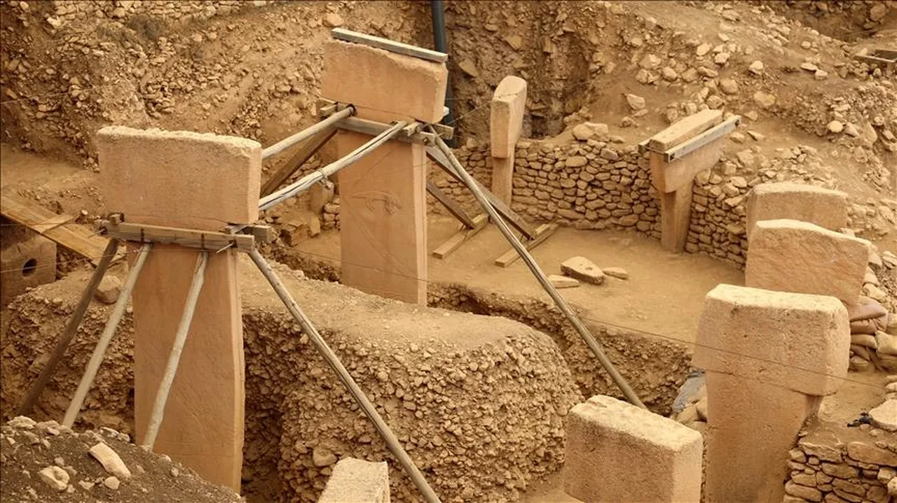 Göbeklitepe'de yeni keşif: Dörtgen yapılı konut izleri