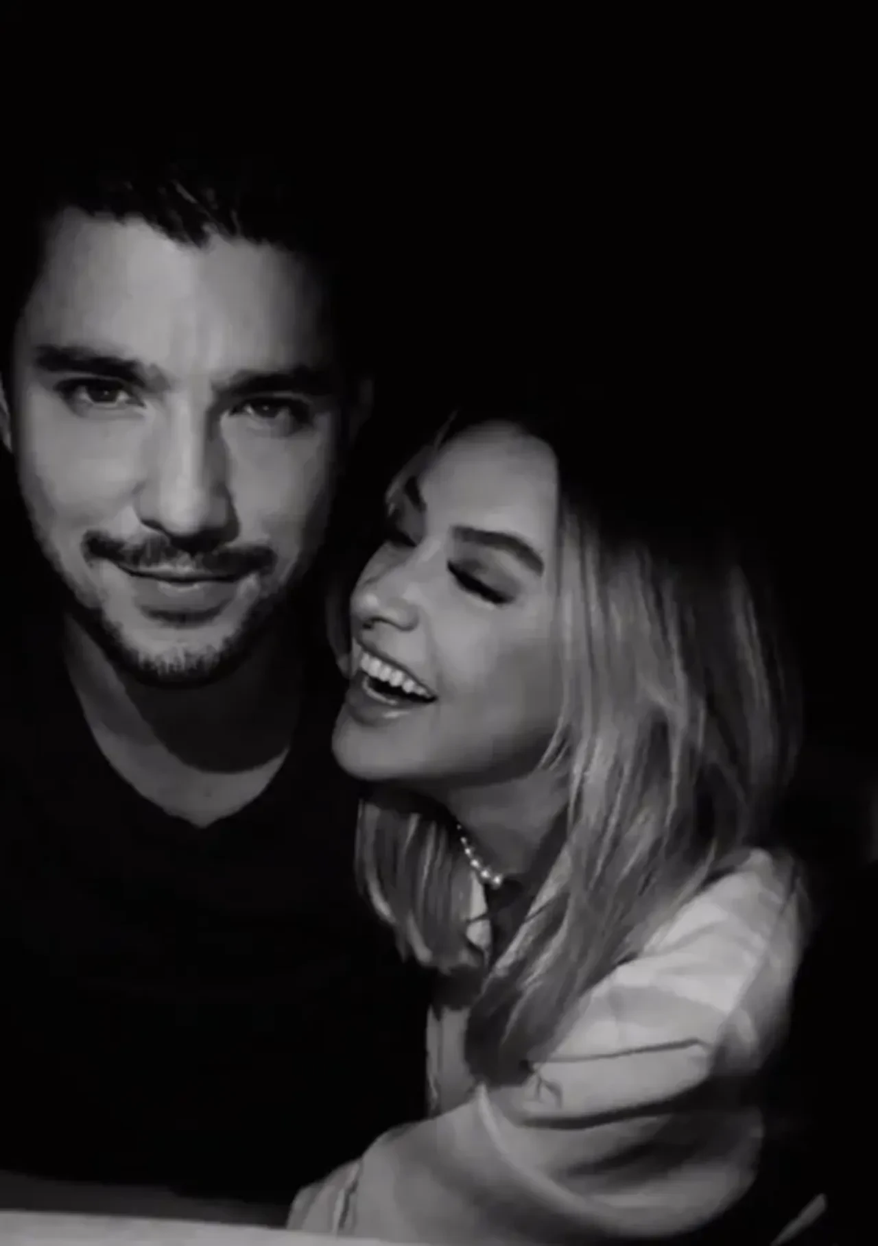 Hadise ile Kaan Yıldırım köşe kapmaca oynadı! İrem Derici ise herkesi şaşırttı 