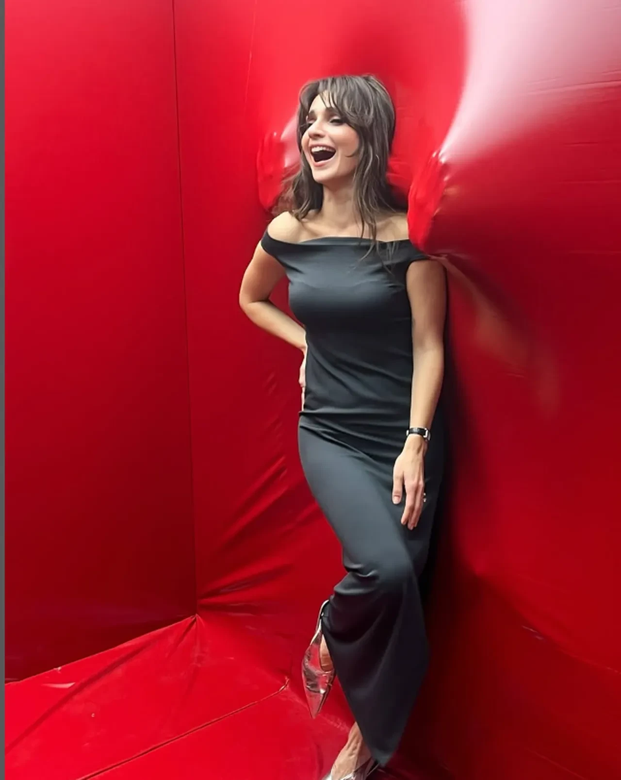 Hadise ile Kaan Yıldırım köşe kapmaca oynadı! İrem Derici ise herkesi şaşırttı 