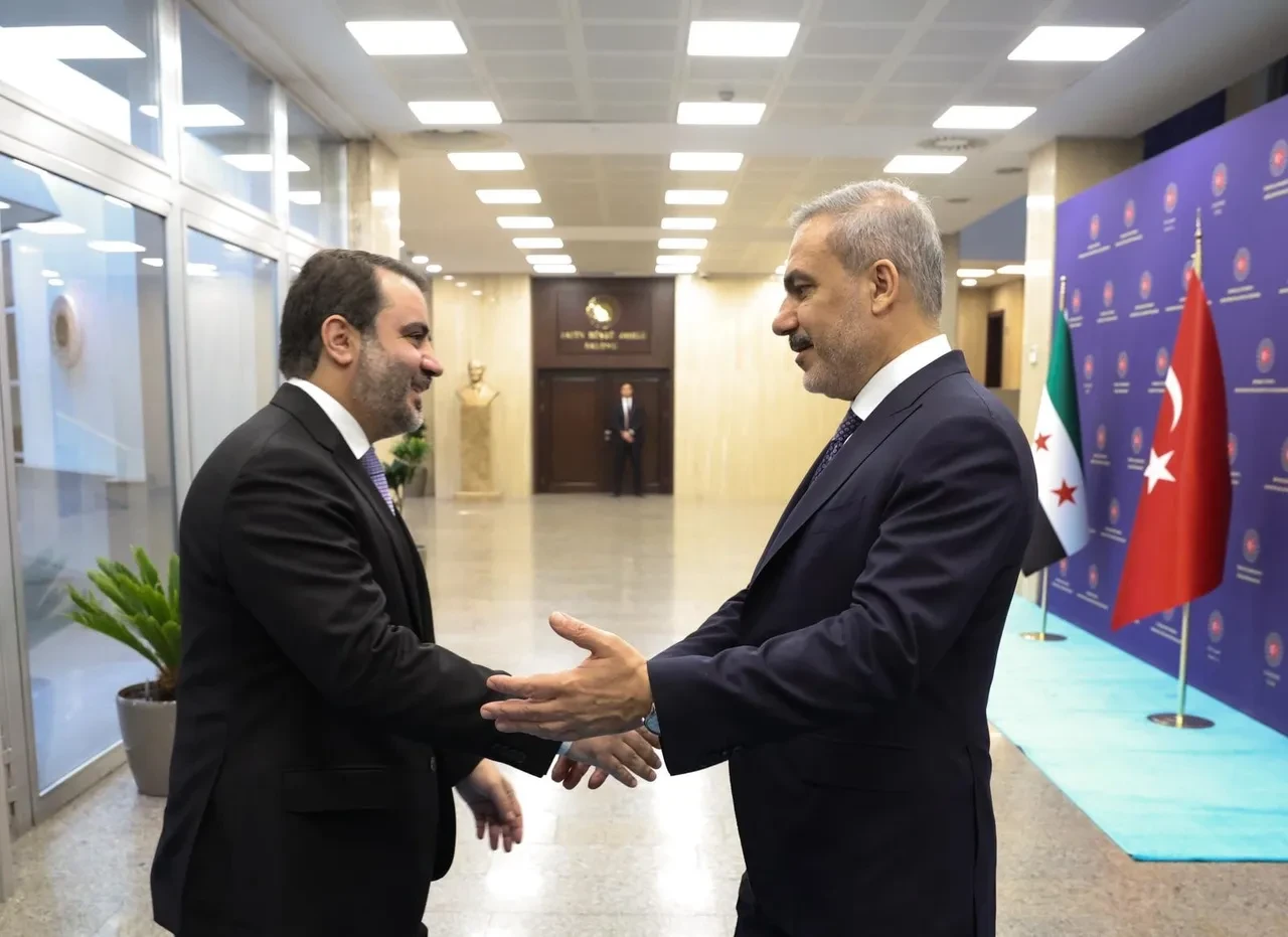 Hakan Fidan'dan Suriye'deki gelişmeler için net mesaj: 'YPG denklem dışı kalmalı, takiye yapmayın'