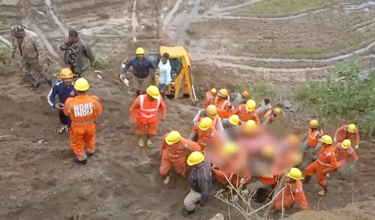 Heyelan otobüsü yuttu! Hindistan'da sel felaketi: Çok sayıda kişi hayatını kaybetti