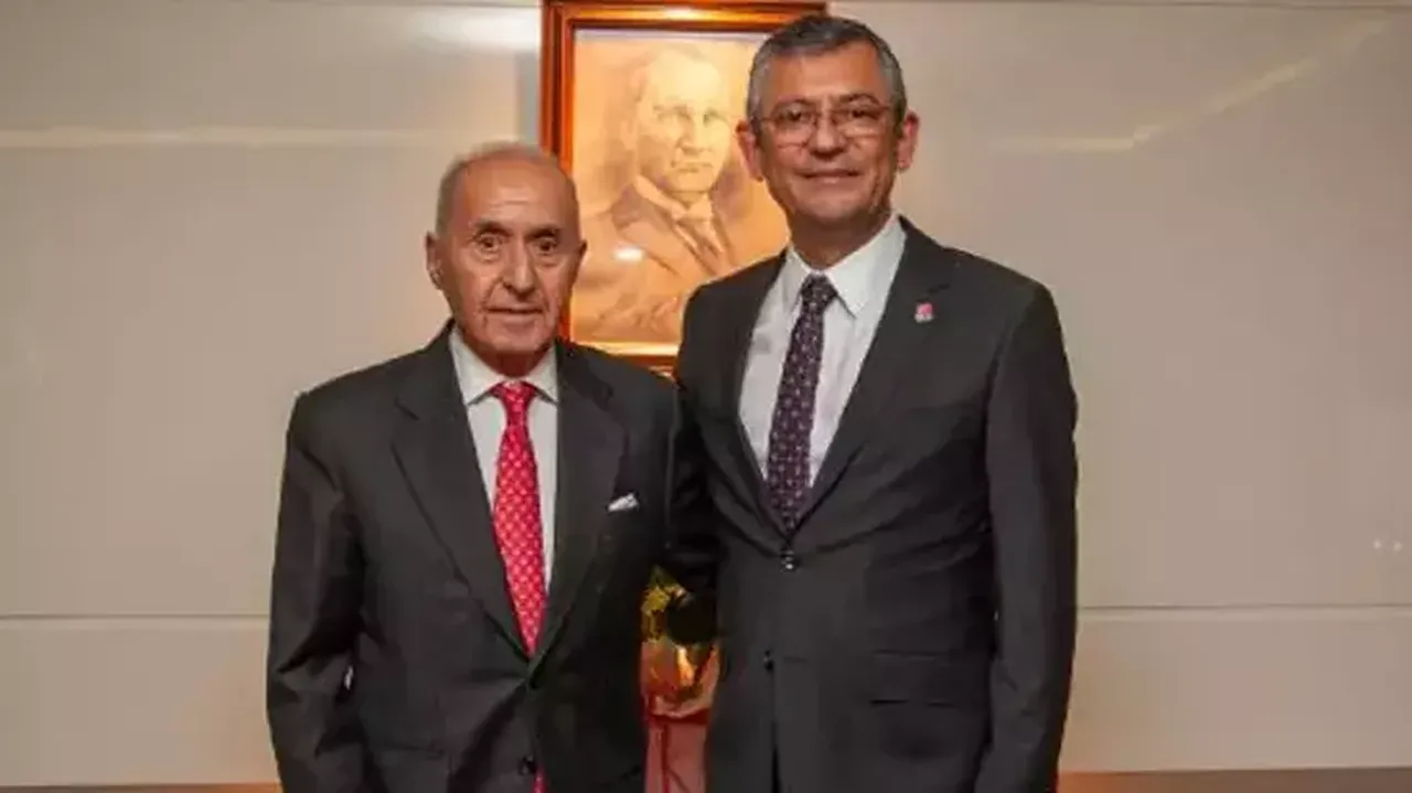 Hikmet Çetin kimdir nereli? CHP Eski Genel Başkanı yoğun bakıma kaldırıldı