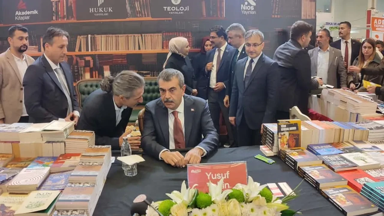 Lise kaç yılda bitecek? Masadaki formüller için Bakan Tekin noktayı koydu