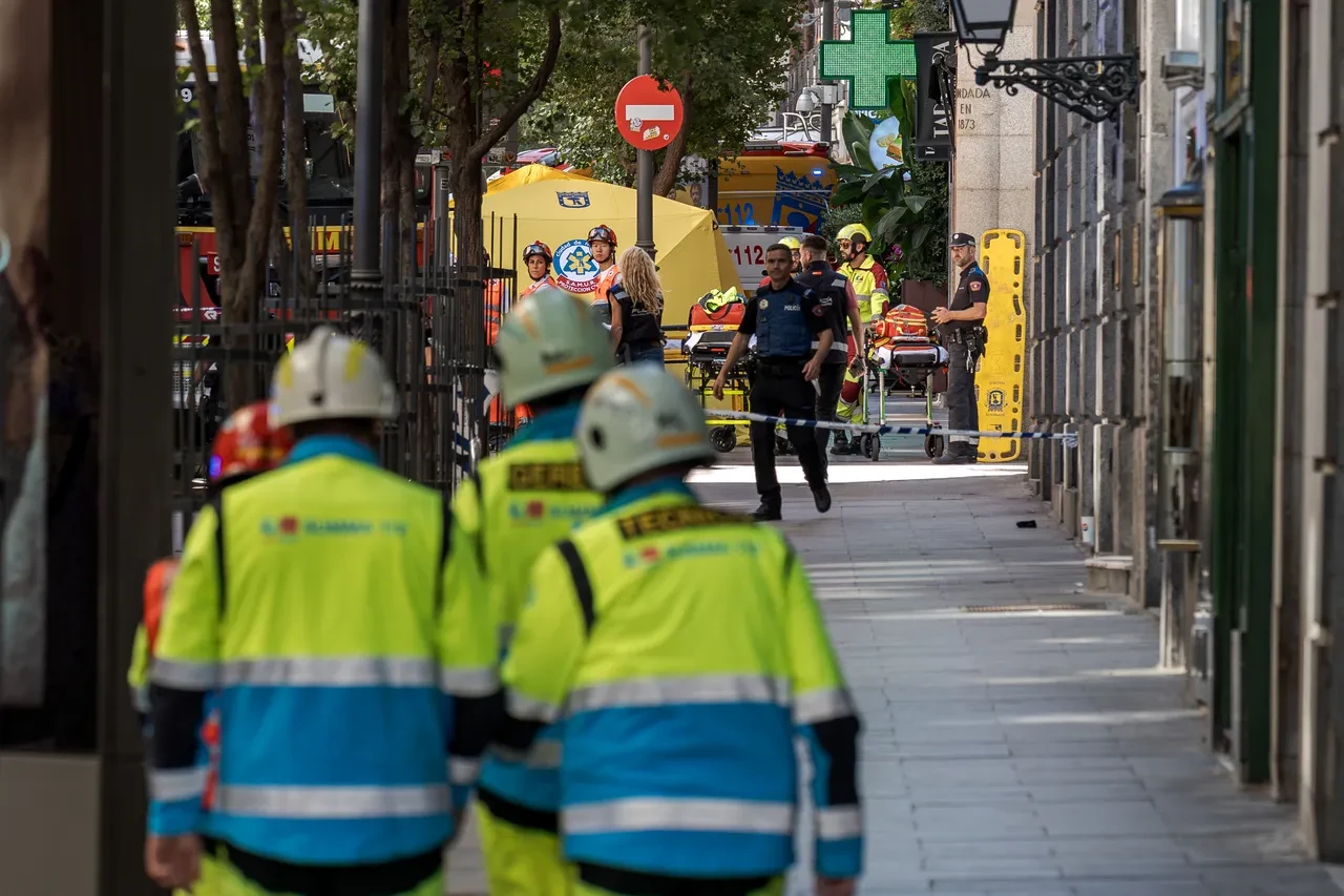 Madrid'de restore edilen bina çöktü: Ölü ve yaralılar var