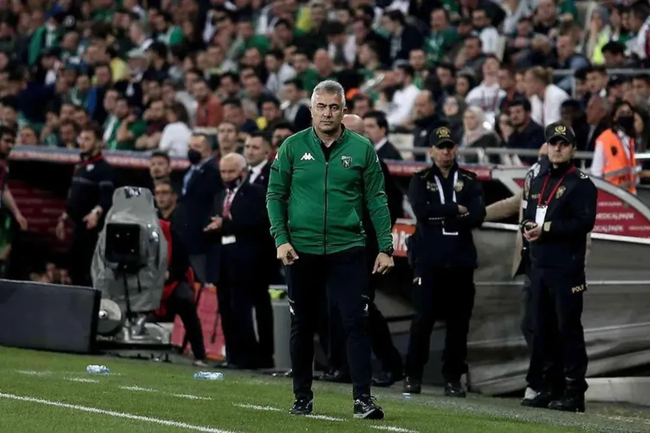 Mehmet Altıparmak kimdir nereli? Bursasspor’da en güçlü aday