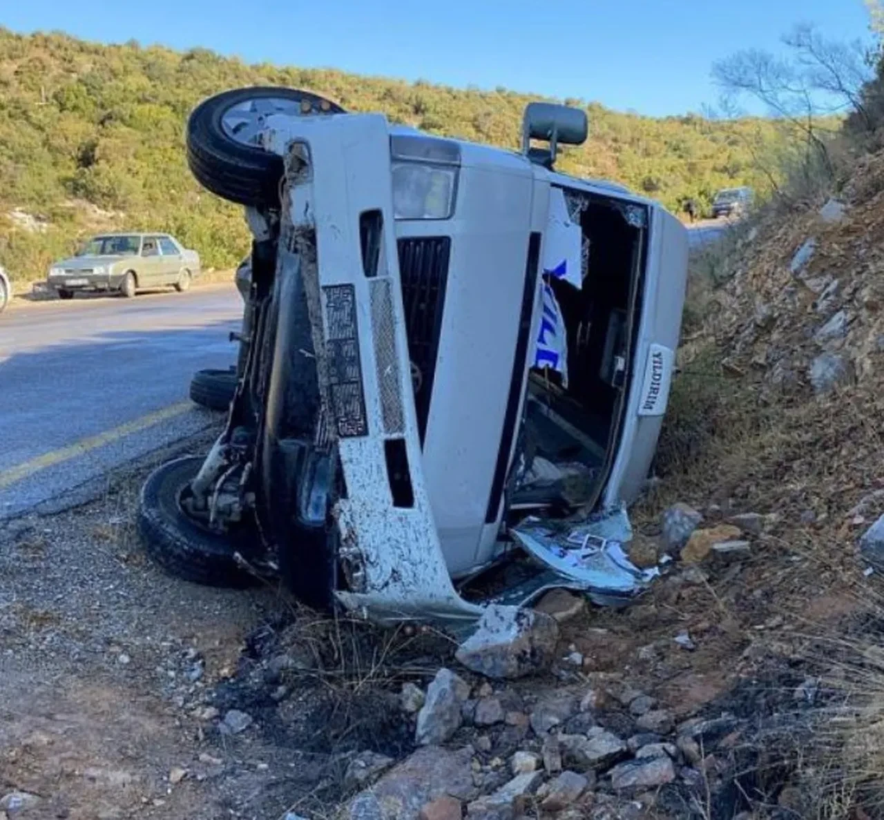 Mersin'de yine minibüs kazası! Çok sayıda yaralı var