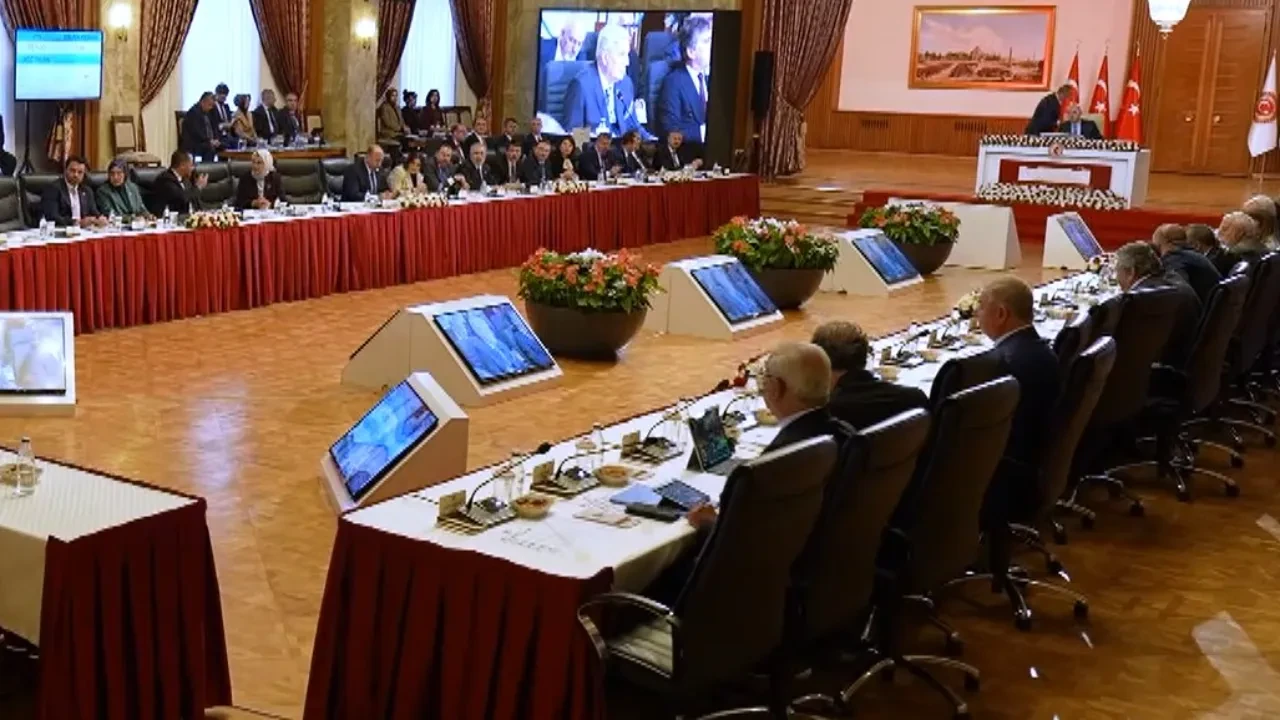 TBMM'de 'Terörsüz Türkiye' için toplanan komisyon bu defa emekli askerleri dinledi