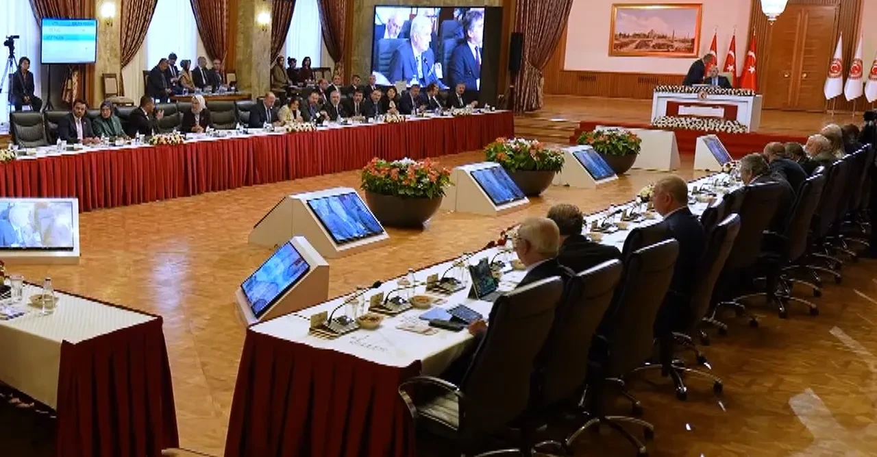 TBMM'de 'Terörsüz Türkiye' için toplanan komisyon bu defa emekli askerleri dinledi