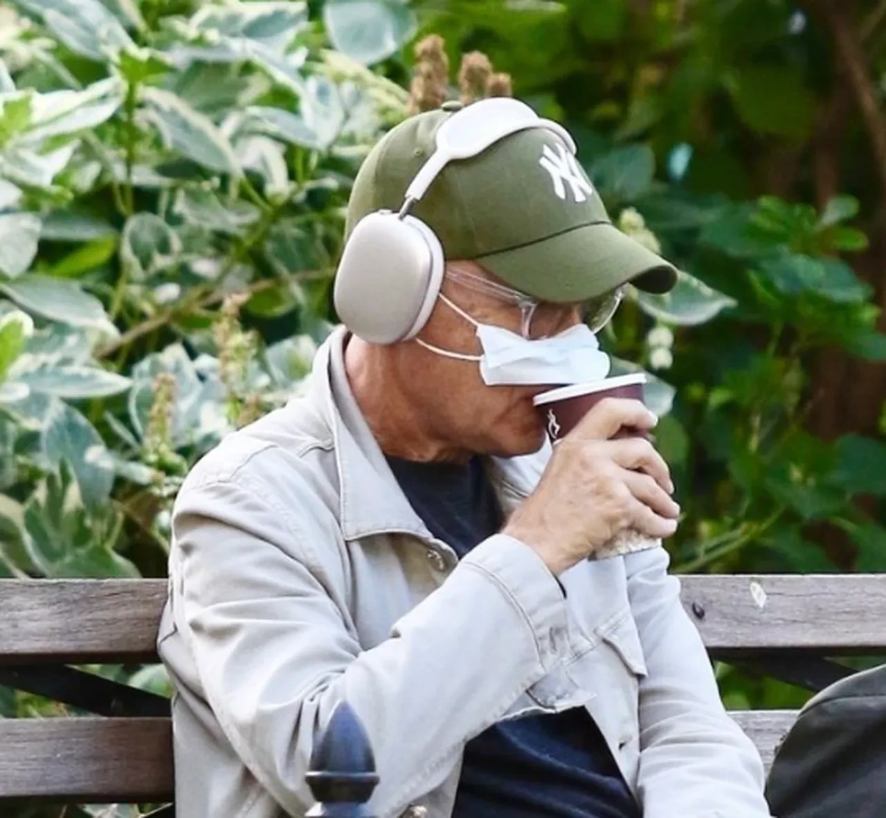 Tom Hanks'i metroda görenler gözlerine inanamadı