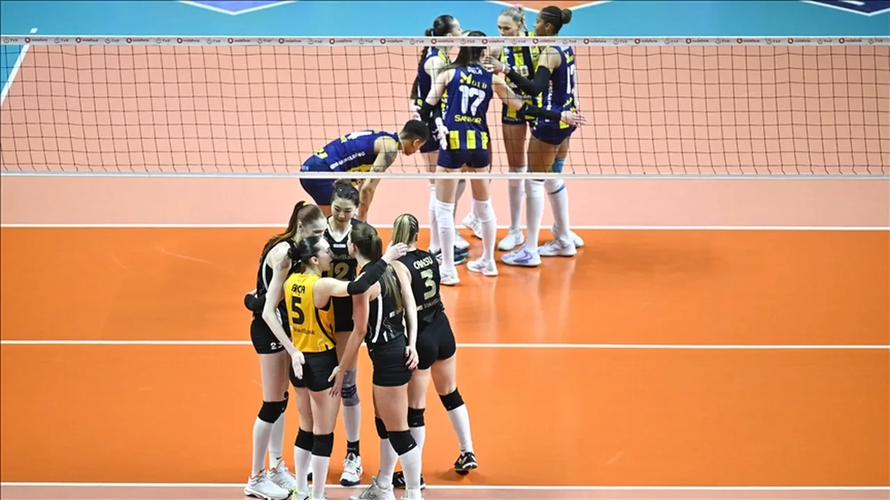 Vakıfbank Fenerbahçe voleybol maçı hangi kanalda, nereden canlı izlenir? Karşılaşma bugün oynanacak