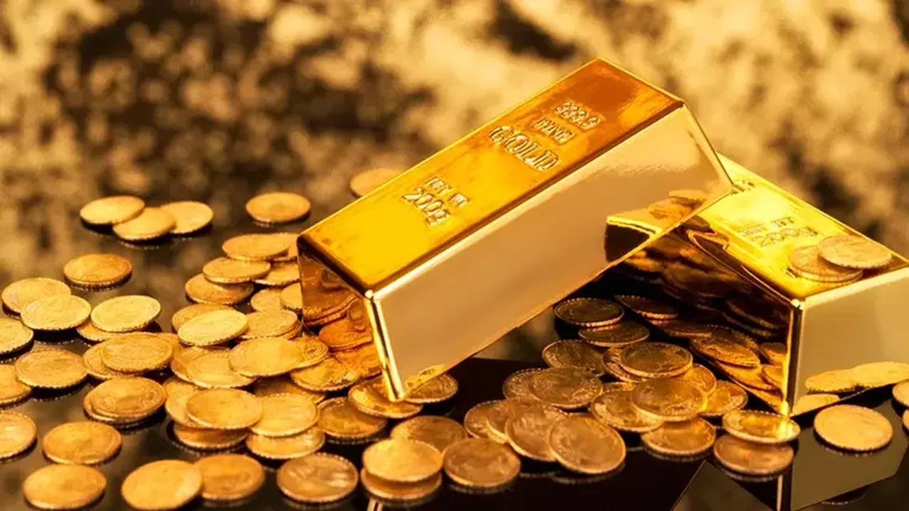 Altın rekoru gölgesinde gizli yükseliş konuşuluyor! Gümüş yatırımcının dengesini sarstı, ekonomistler rapor yayınladı