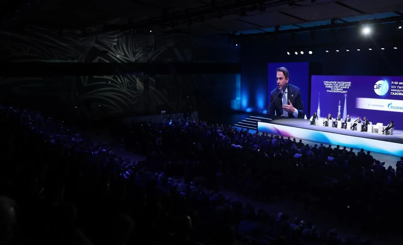 Bakan Bayraktar'dan ucuz ve güvenli enerji sinyali