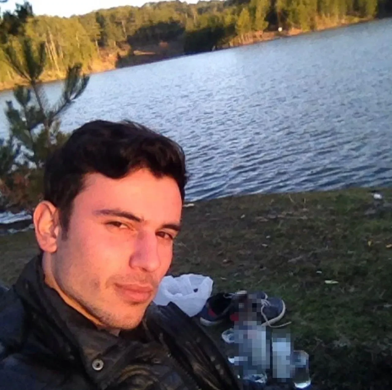 Belediyenin temizlik aracına çarpan otomobil hurdaya döndü: Sürücü hayatını kaybetti