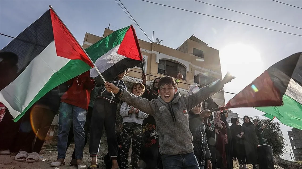 Dışişleri Bakanı Hakan Fidan 4 aşamayı duyurdu: 'Türkiye takipte'