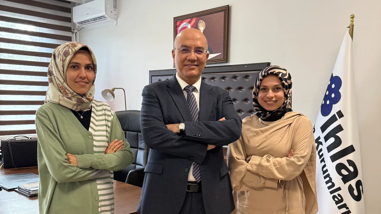 İhlas Koleji öğretmenlerinden USOS-2025'te uluslararası başarı