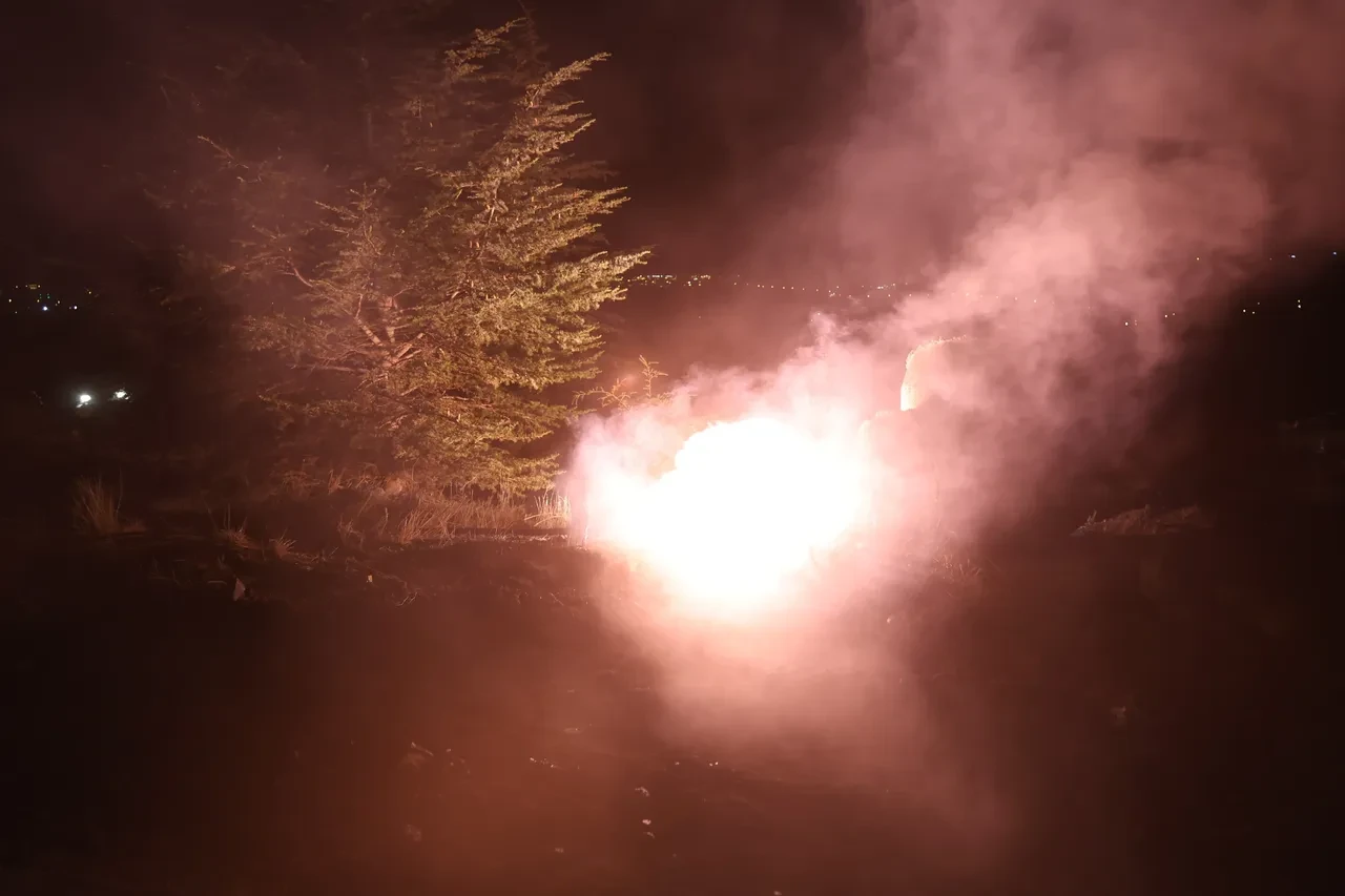 Islanan kablo alev topuna döndü! Mahalleli sokağa döküldü