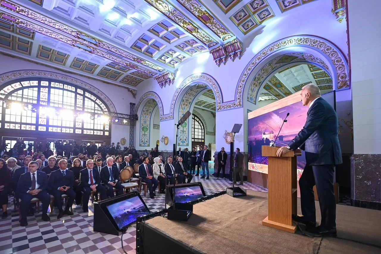 Haydarpaşa ve Sirkeci Garı yeniden hayat buluyor! Yeni kültür sanat adası olacak 