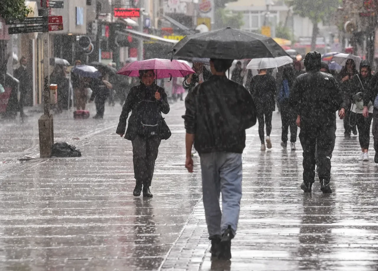 Meteoroloji 6 bölgeyi uyardı: Hava soğuyor, yağmur sürüyor