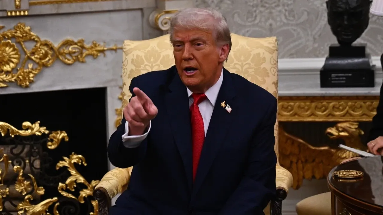 Trump, CNN muhabirini hedef aldı: Hem sorusunu almadı hem demediğini bırakmadı
