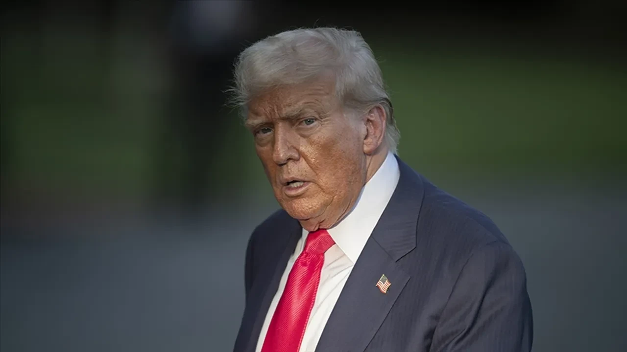 Trump o notu görünce toplantıyı erken bitirdi! Rubio kulağına fısıldayarak verdi