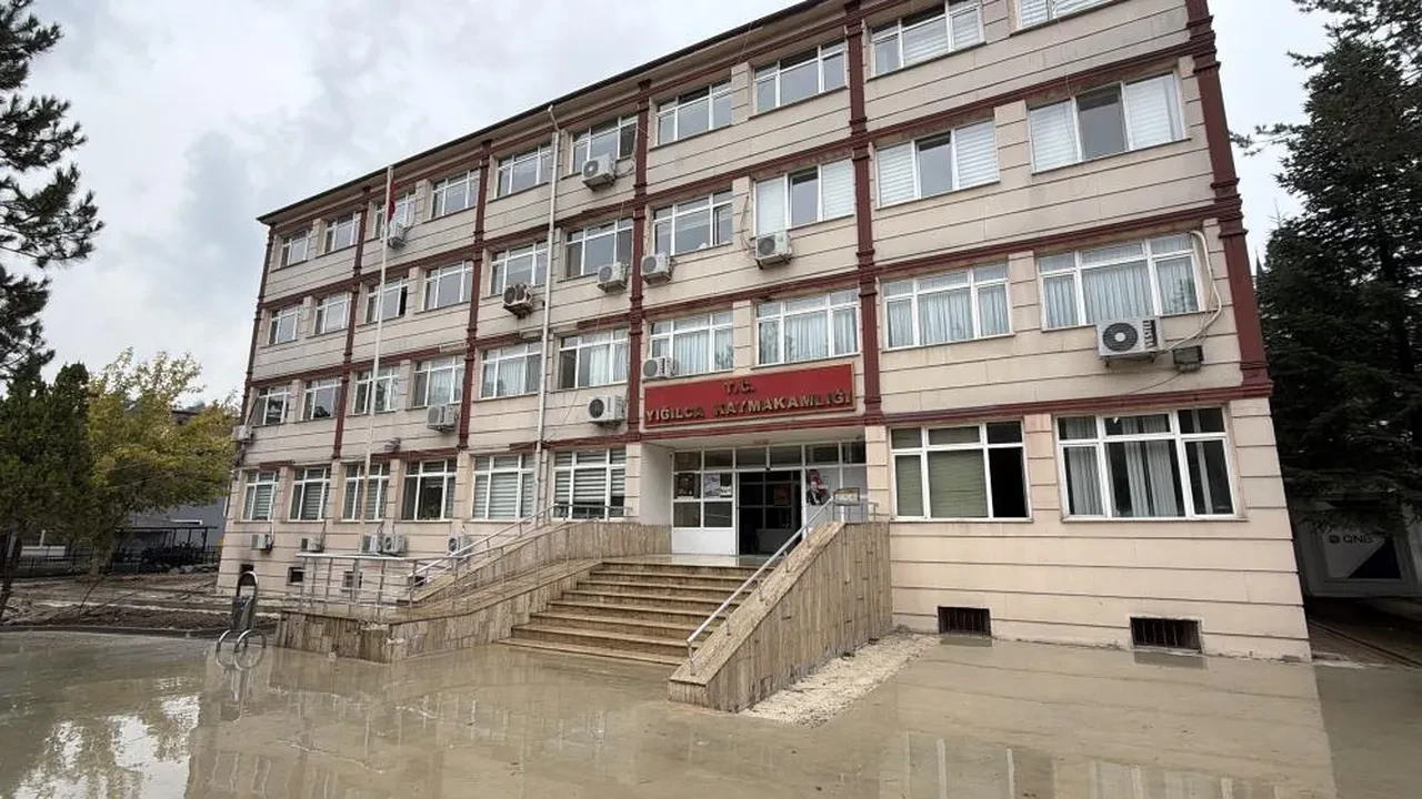 Yeşil reçeteli ilaçlardan vurgun yaptılar! Paraları eşinin hesabına gönderdi