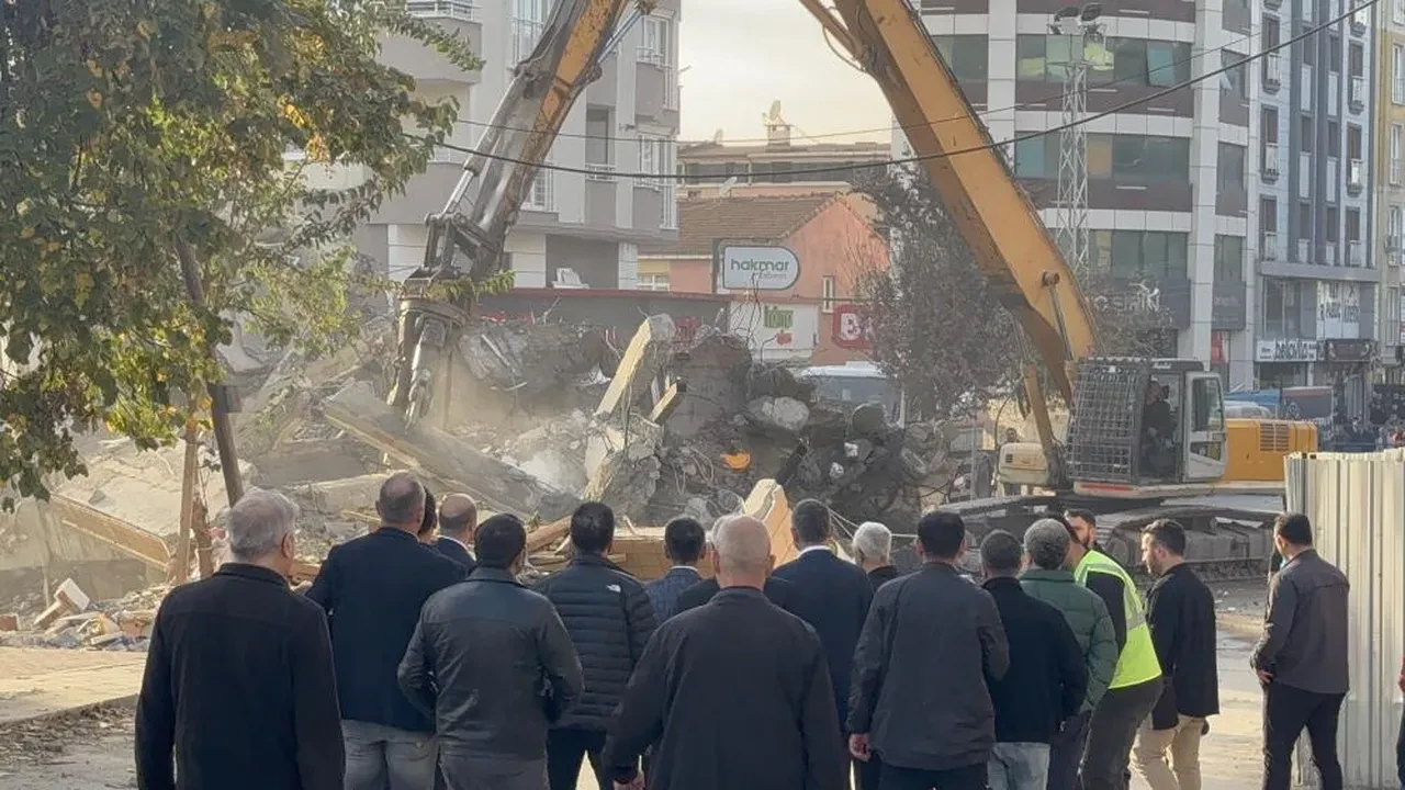 Acının enkazı! Gebze'de 4 kişinin can verdiği bina için harekete geçildi