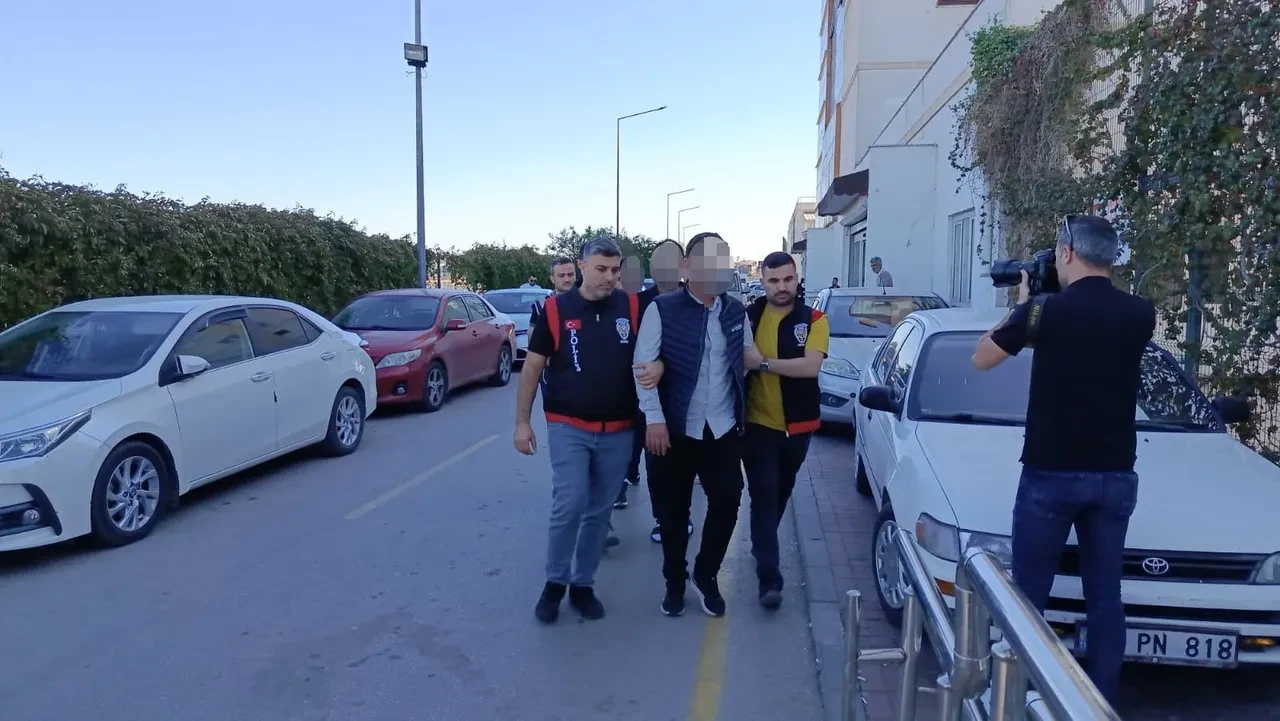 Adana'da kanlı bıçaklı kavgada yeni gelişme! Küçük failler gözaltına alındı