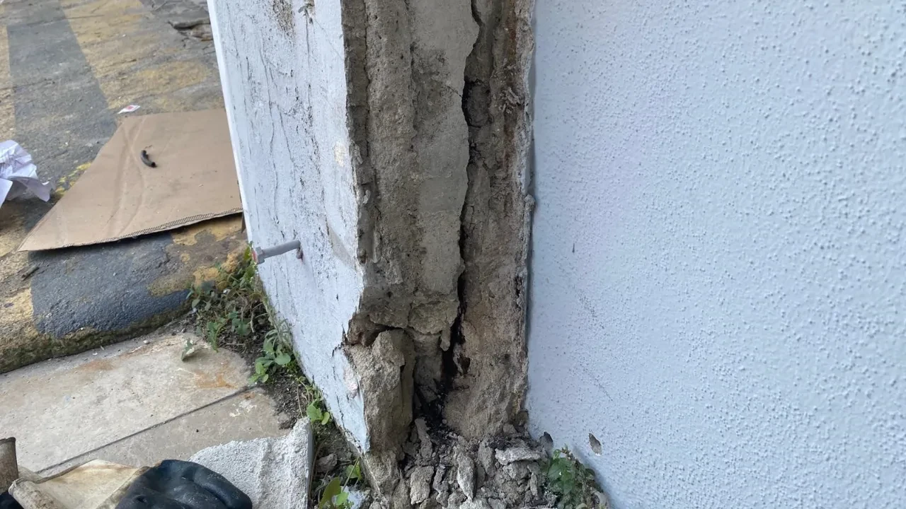 Ataşehir'de binada korkutan patlama! Mahalleli panik halinde