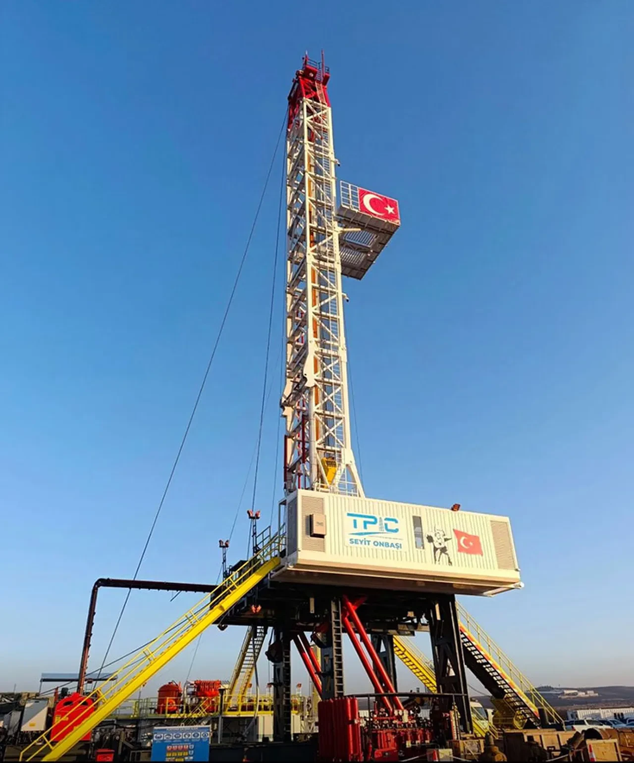 Bakan Bayraktar, 'Enerjide Türk Yolu'nu anlattı