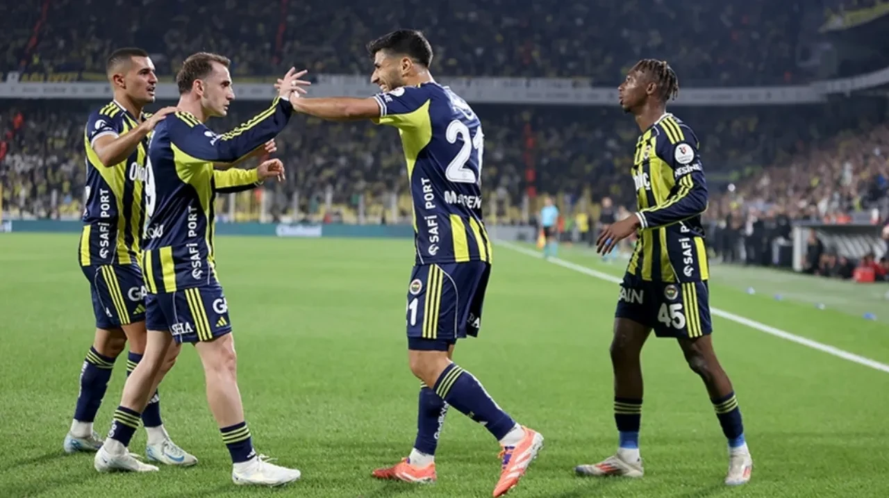 Beşiktaş Fenerbahçe maçını şifresiz veren yabancı kanallar! Birçok ülkeden canlı yayınlanacak