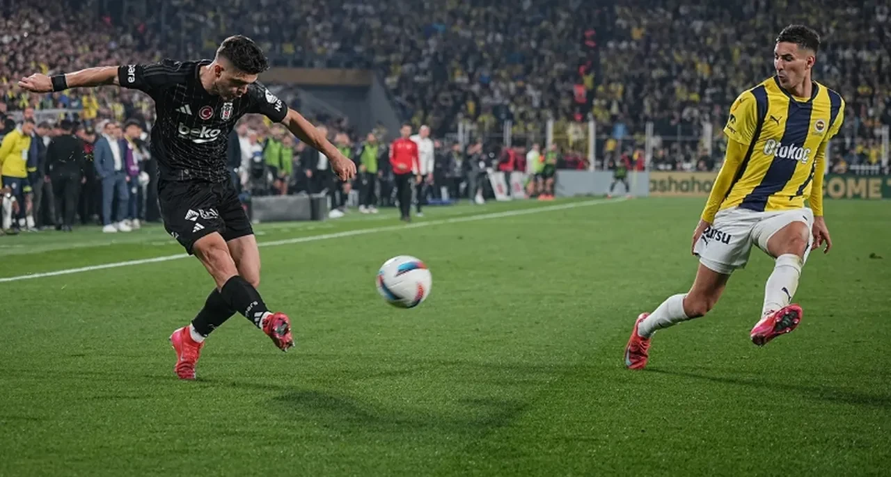 Beşiktaş Fenerbahçe muhtemel 11! Gözler 2 golcünün üzerinde olacak