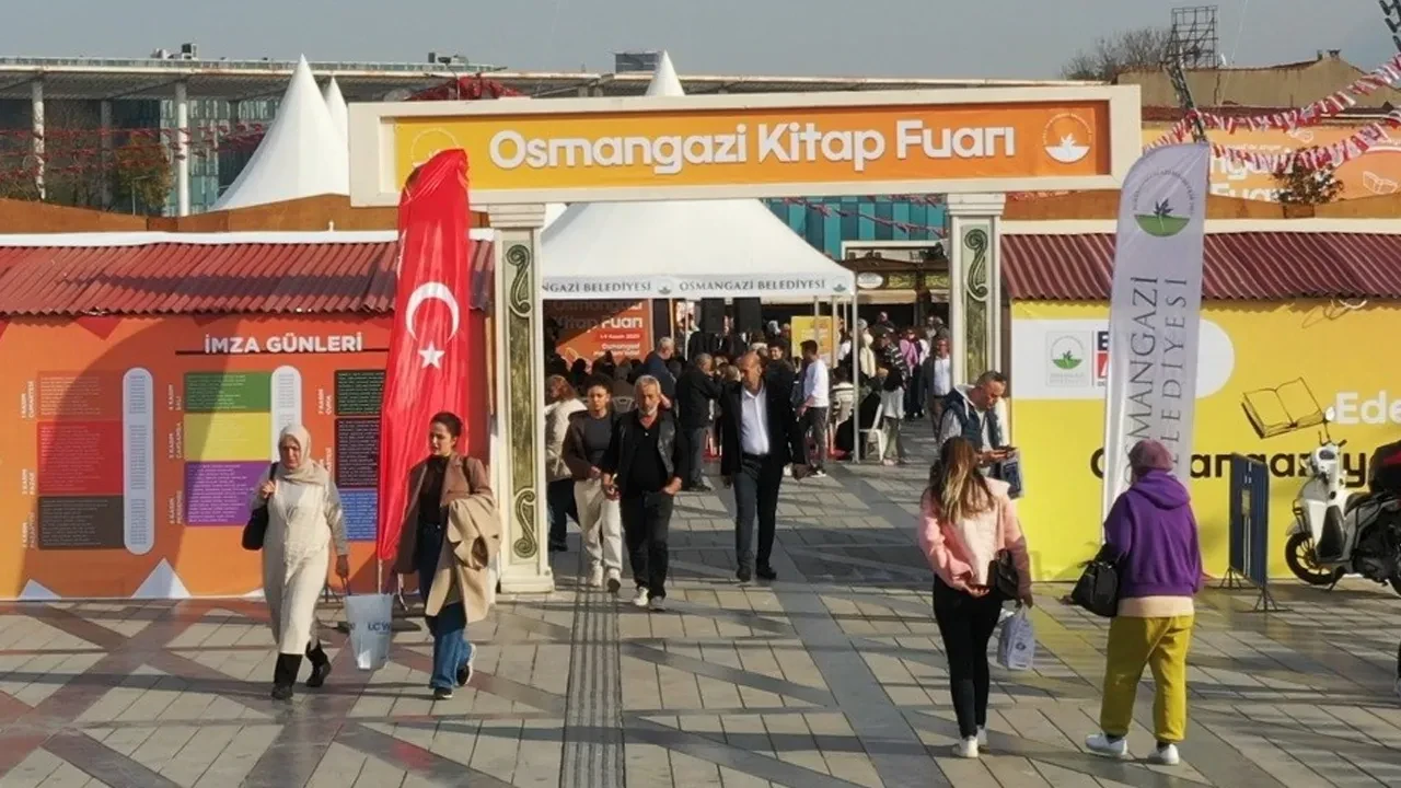 Bursa'daki kitapseverlere nefes olacak Osmangazi Kitap Fuarı açıldı